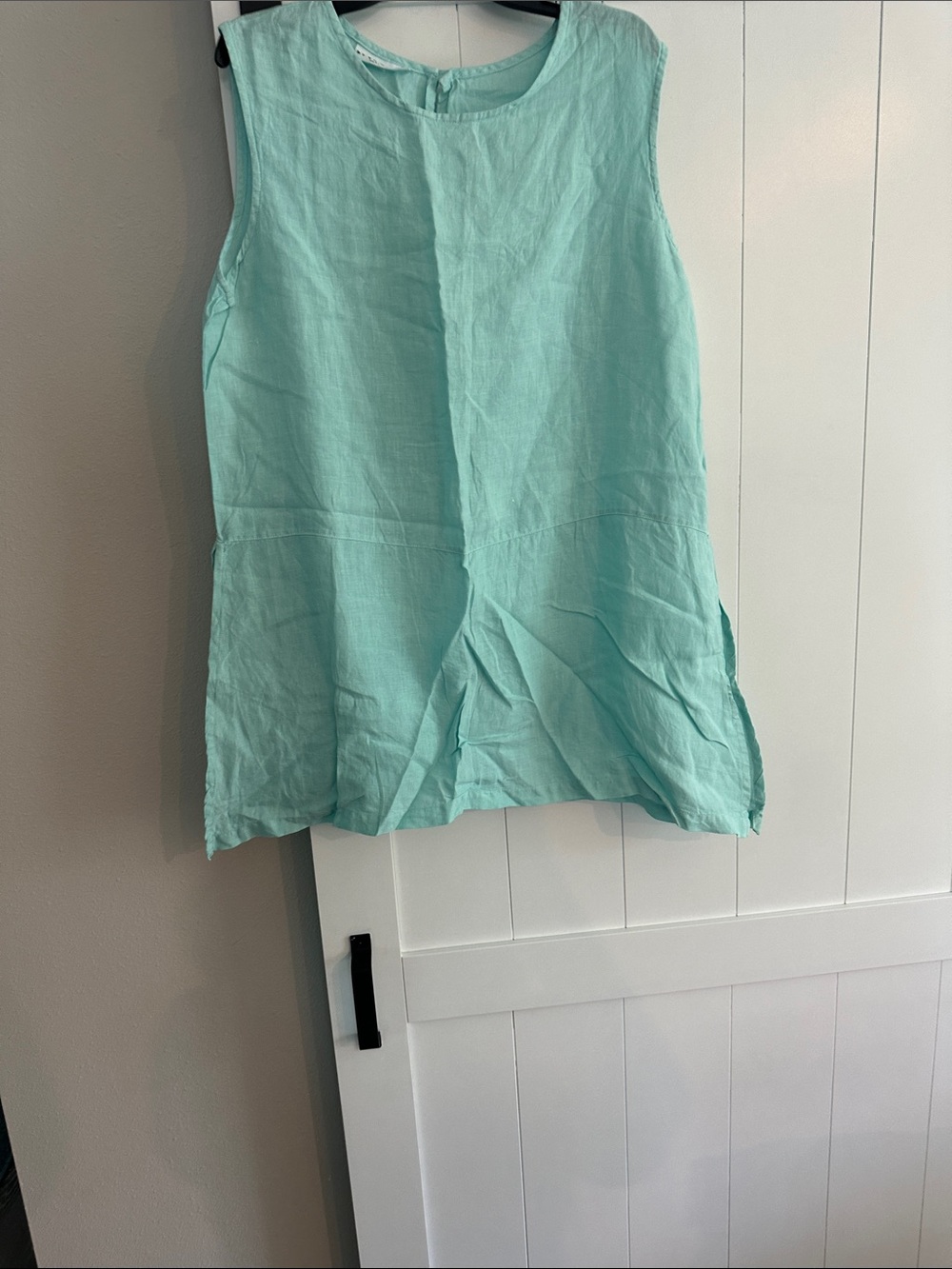 Sleeveless Mint Green Linen Blend Top